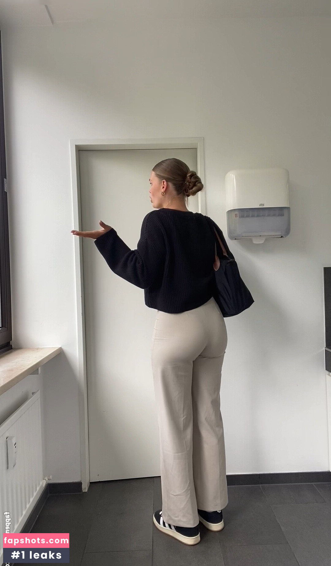 Jellefeline gallery photo #56