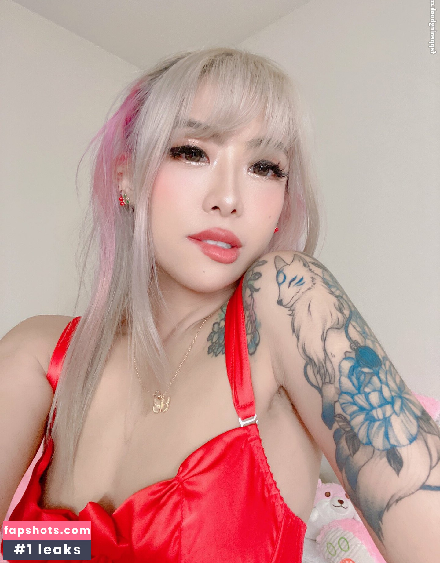 jelwy nude babe gallery