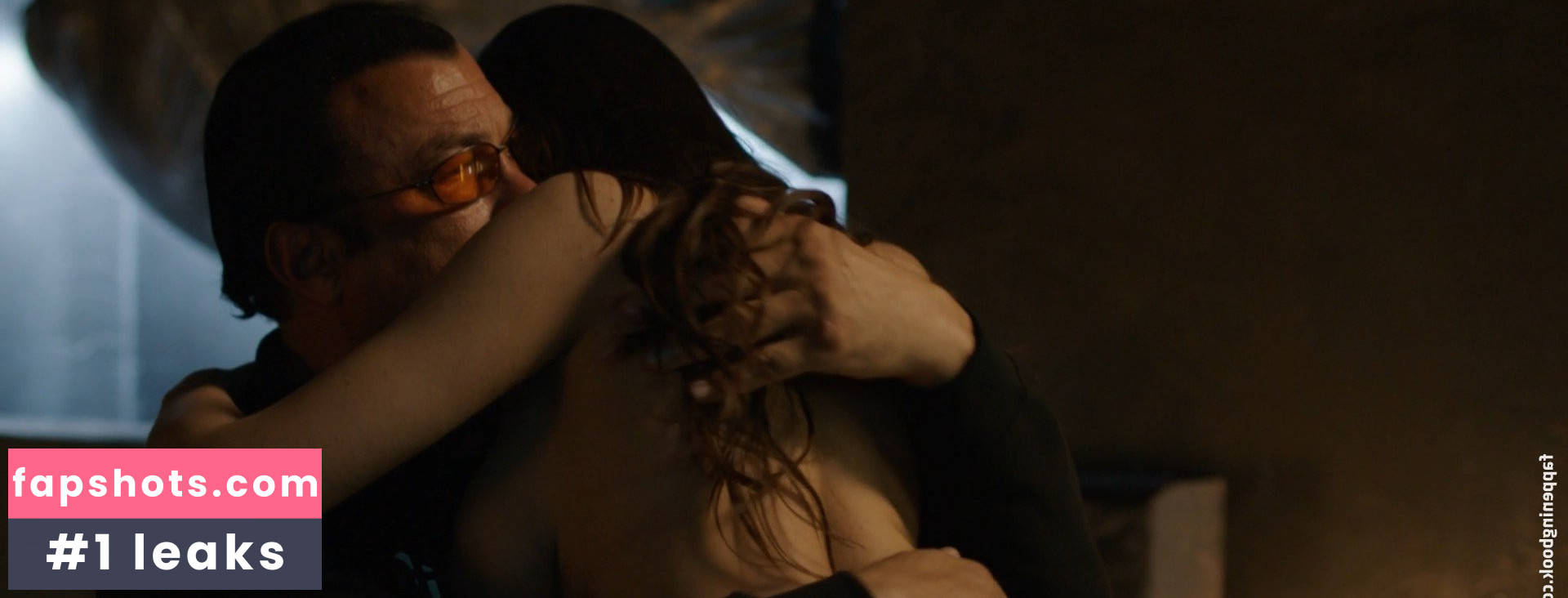 Jemma Dallender gallery photo #2