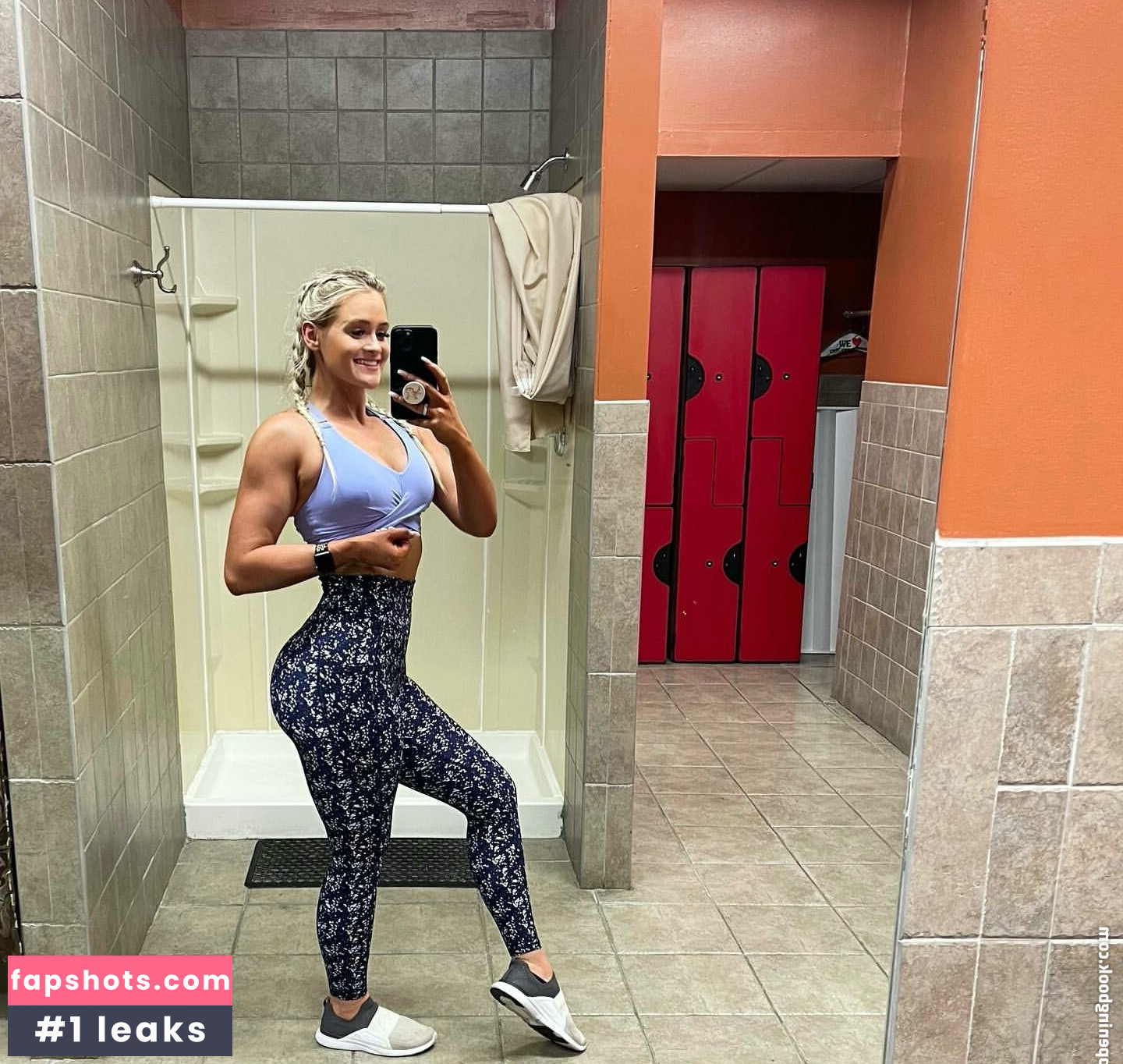 Jen Cardinal gallery photo #50