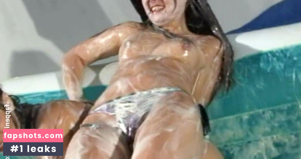 Jen Ewen gallery photo #2