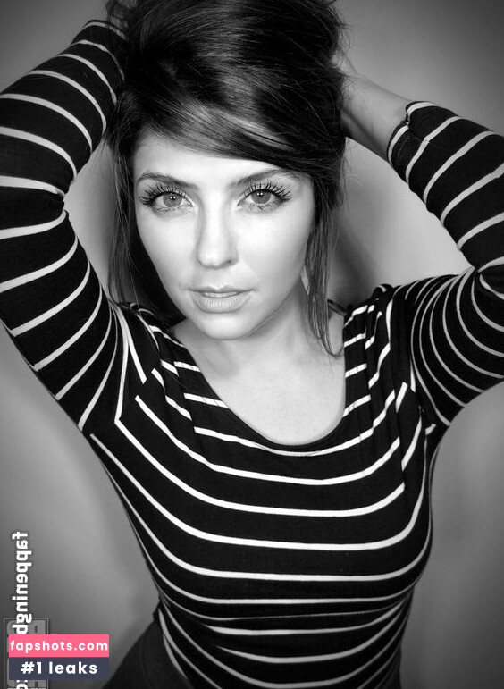 Jen Lilley gallery photo #18