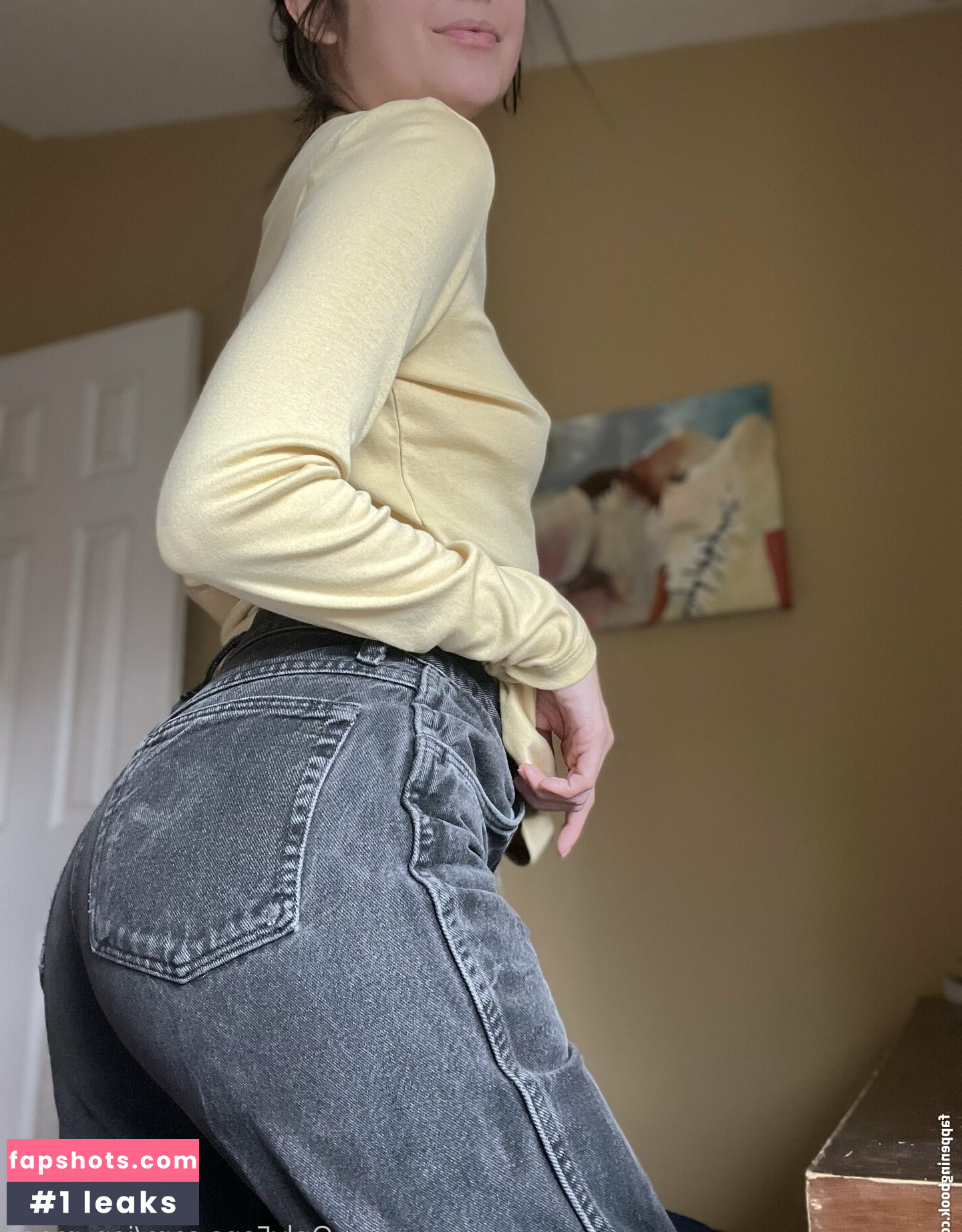 Jen Moon gallery photo #13