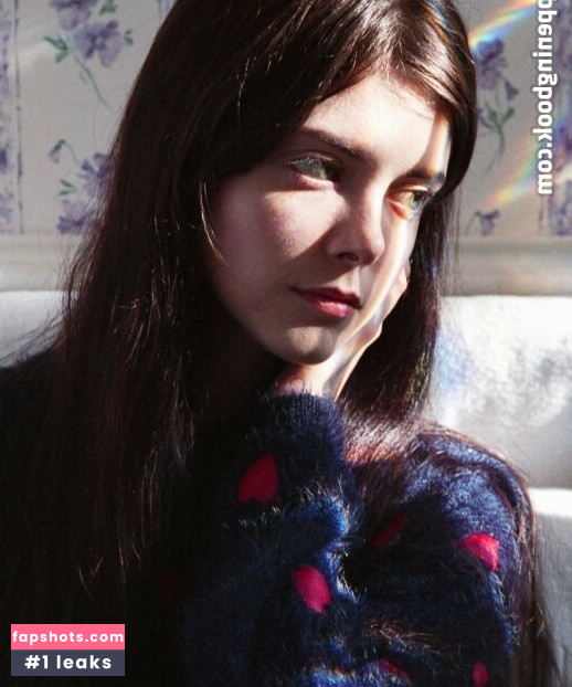 Jen Moon gallery photo #41