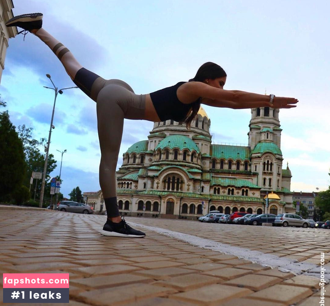 Jen Selter nude babe gallery