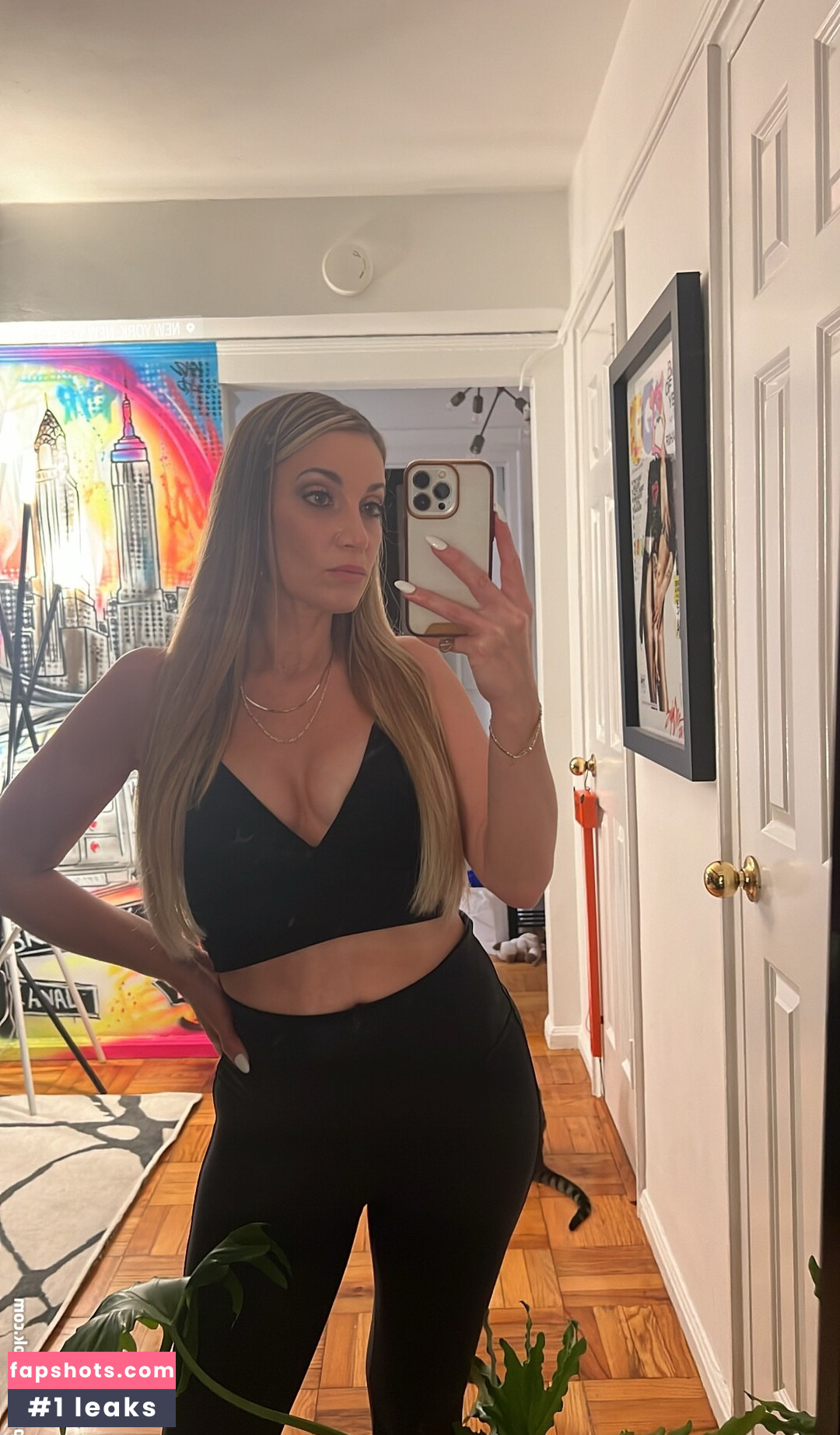 Jen Smith gallery photo #3