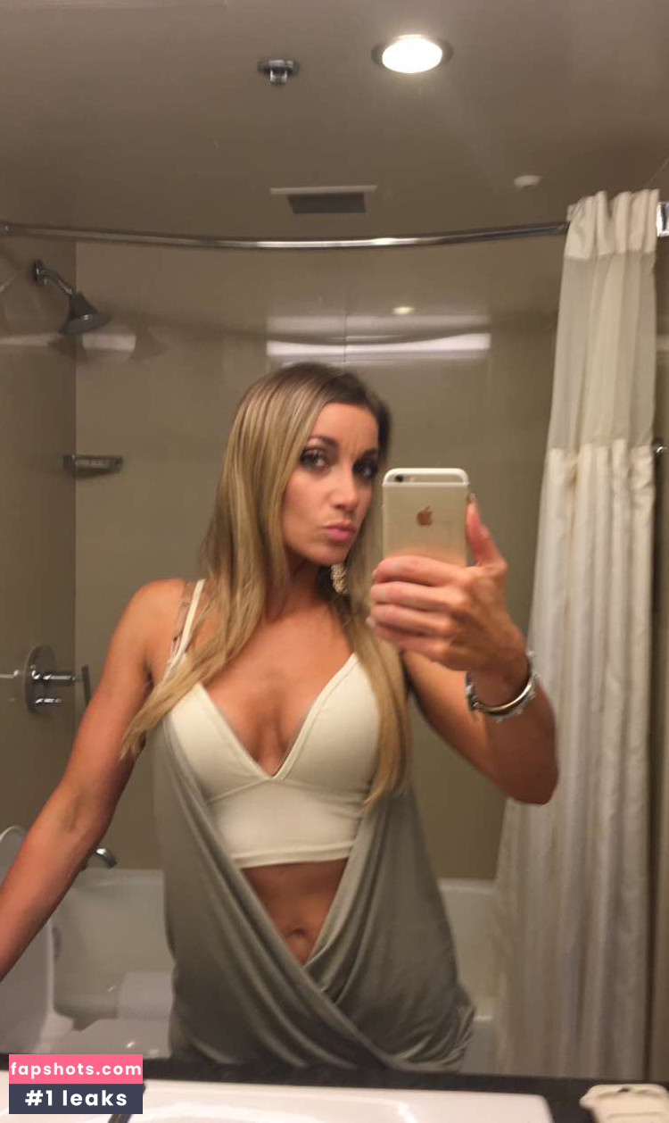 Jen Smith gallery photo #30