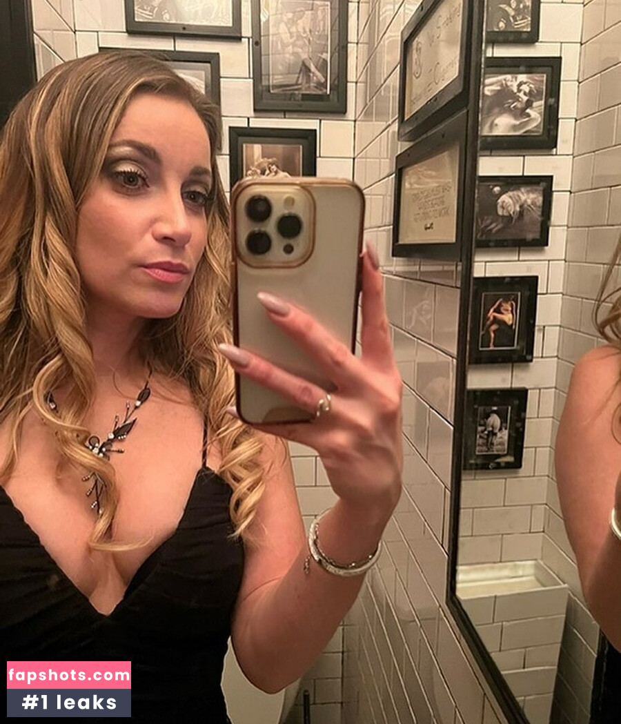 Jen Smith gallery photo #5