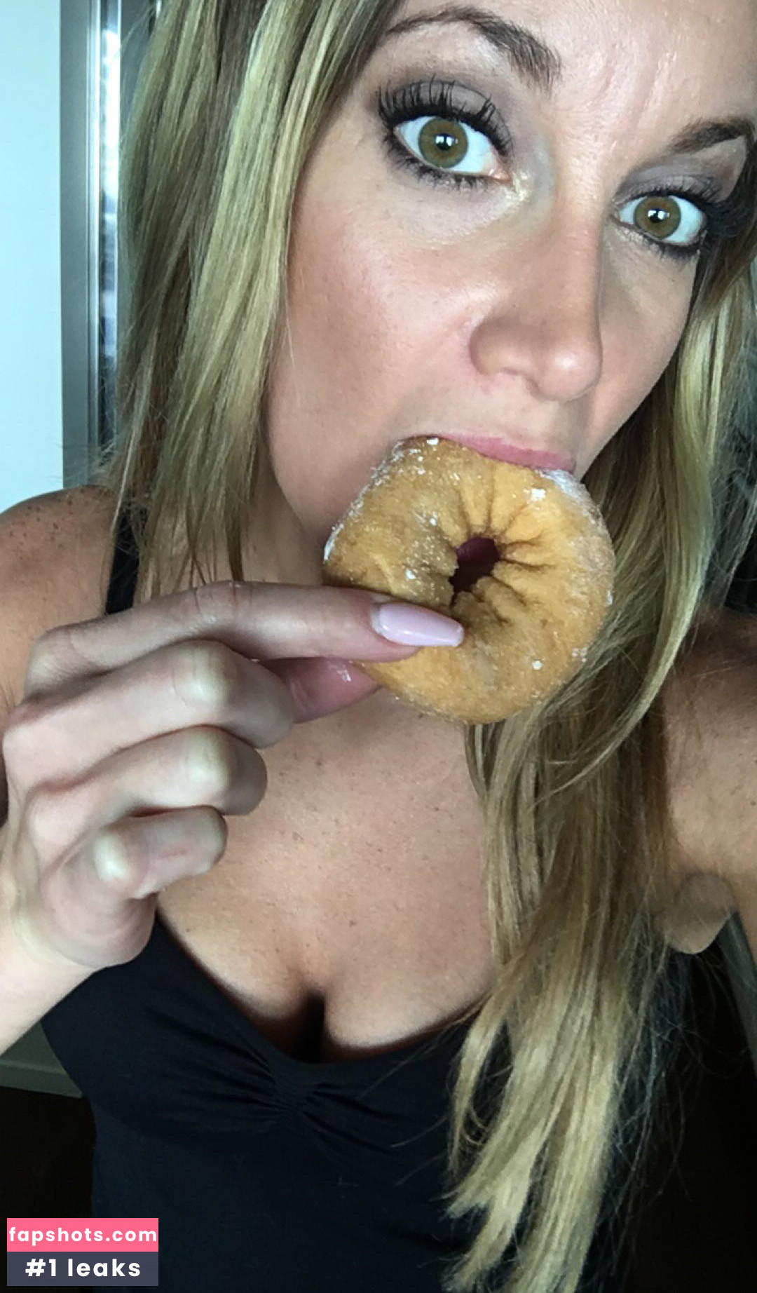 Jen Smith gallery photo #41