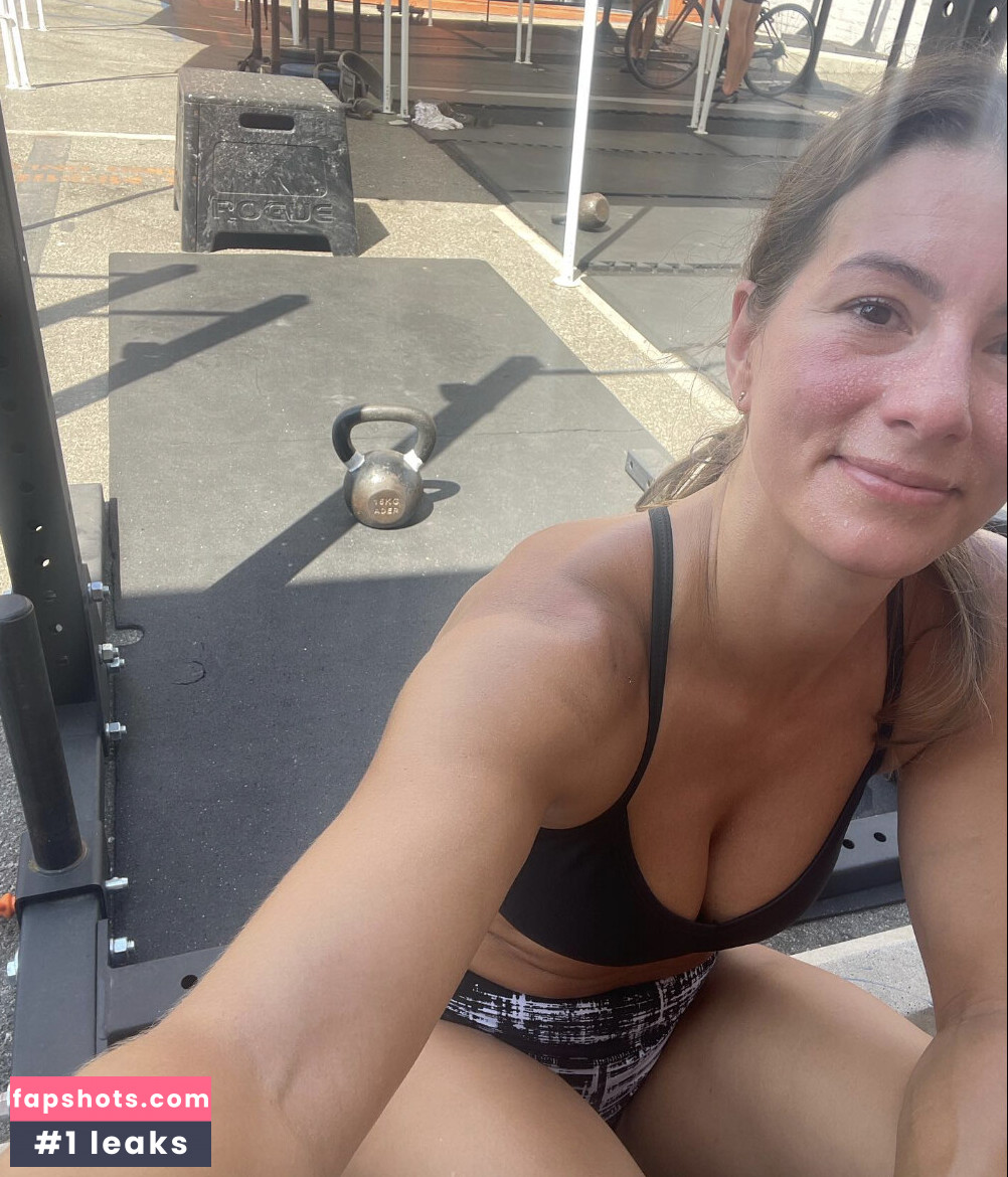 Jen Widerstrom gallery photo #25