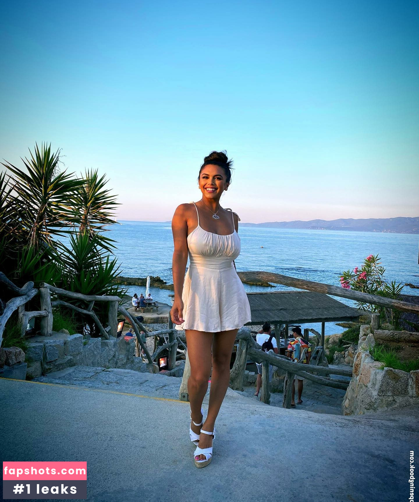 Jen Yoffe Aka Yoffe gallery photo #3