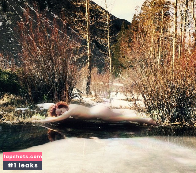 Jena Malone gallery photo #21