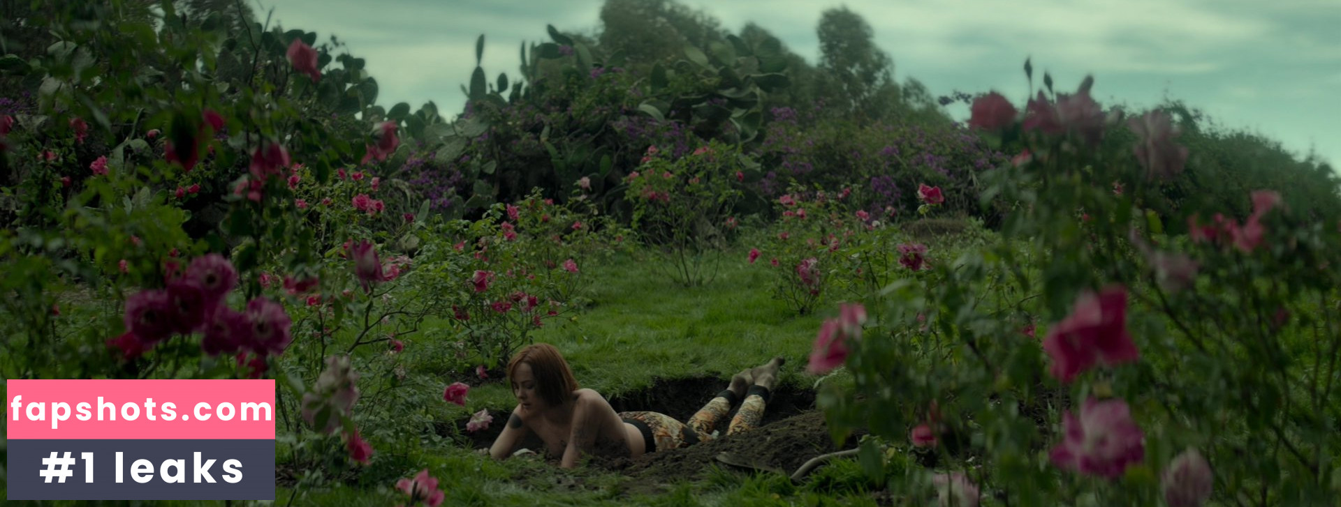 Jena Malone gallery photo #30