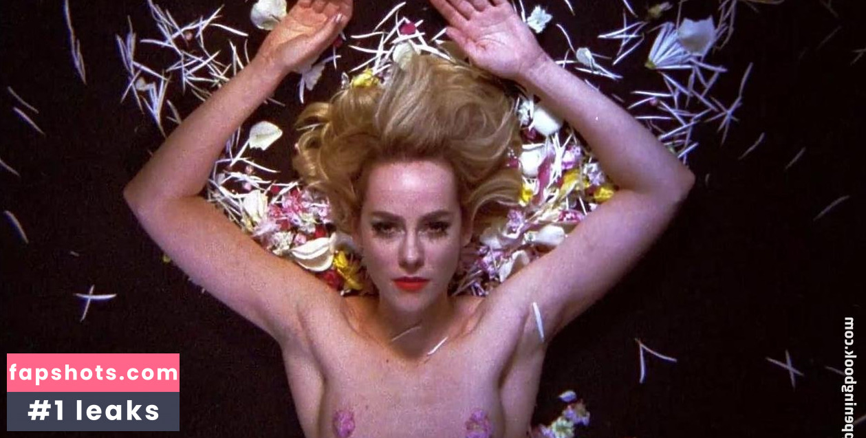 Jena Malone gallery photo #34