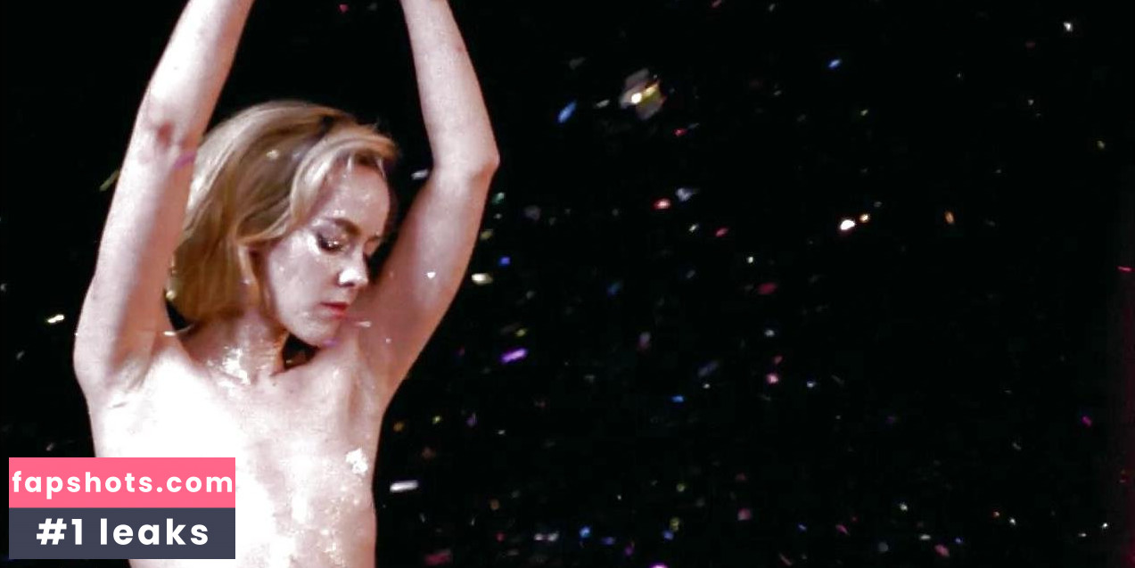 Jena Malone gallery photo #37