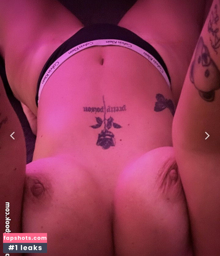 Jeneferriili nude babe gallery