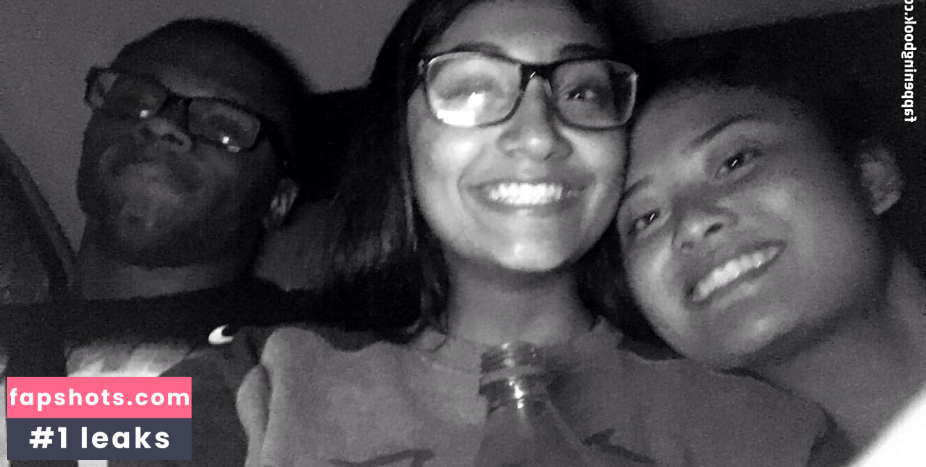 Jenelle Mathew gallery photo #18