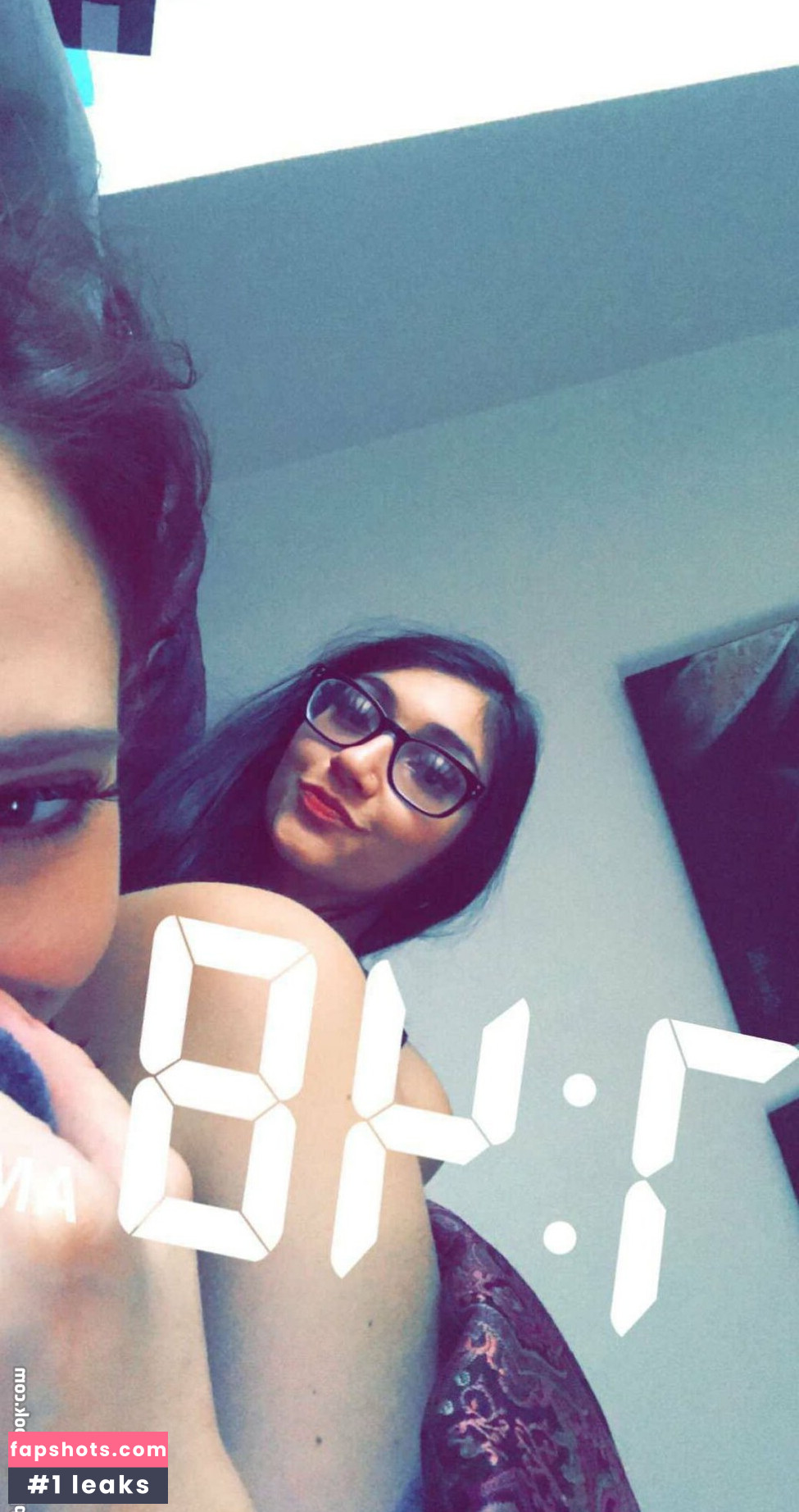 Jenelle Mathew gallery photo #30