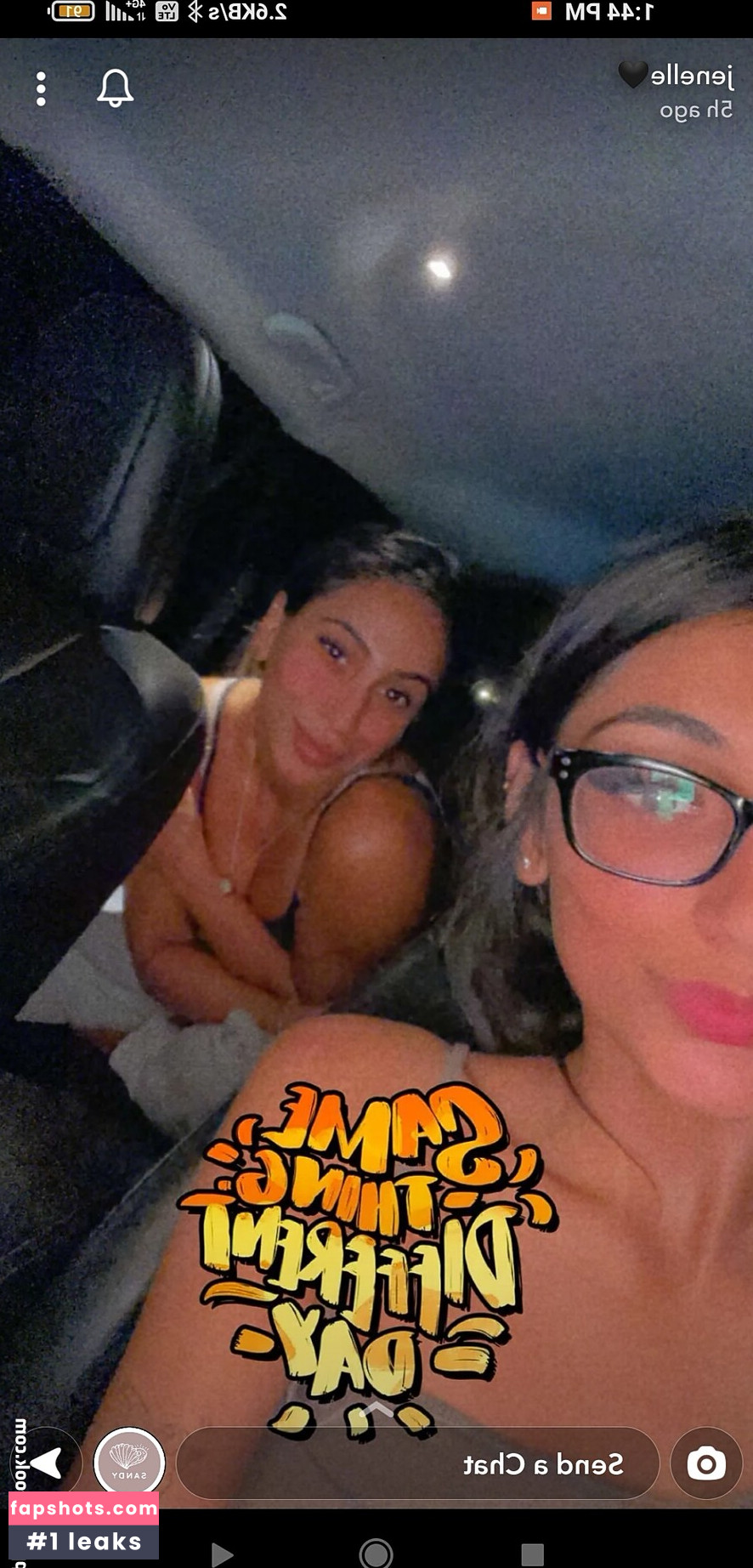 Jenelle Mathew gallery photo #7