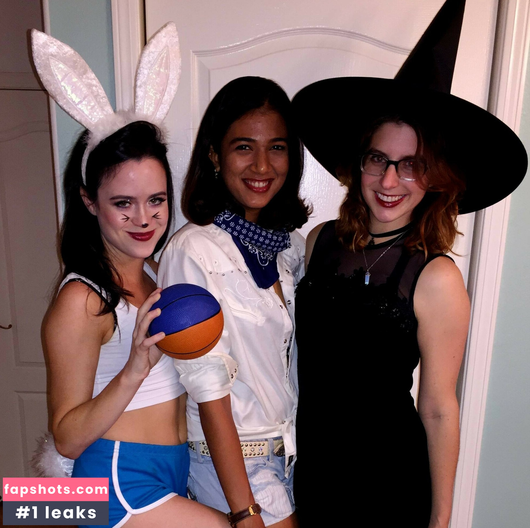 jenhearts247 gallery photo #3