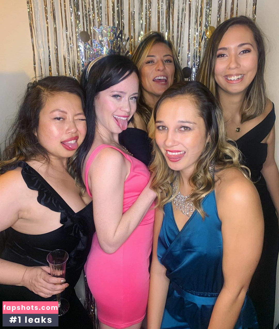 jenhearts247 gallery photo #36