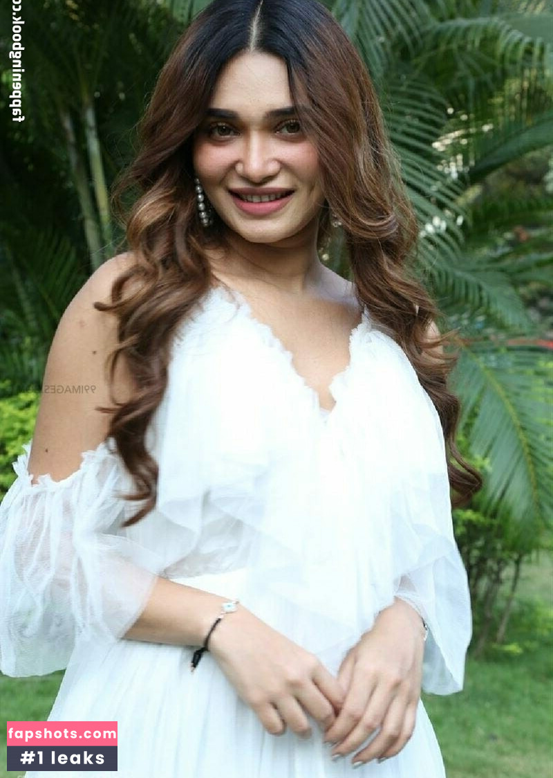 Jenifer Emmanuel Nahé úniky fotek pouze od fanoušků #22 - Fapshots