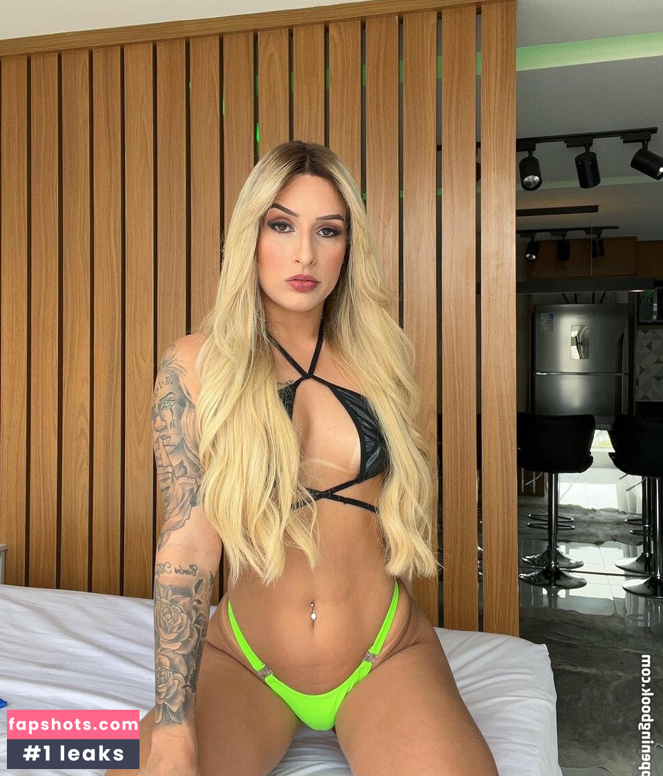 Jenifer Lol gallery photo #8