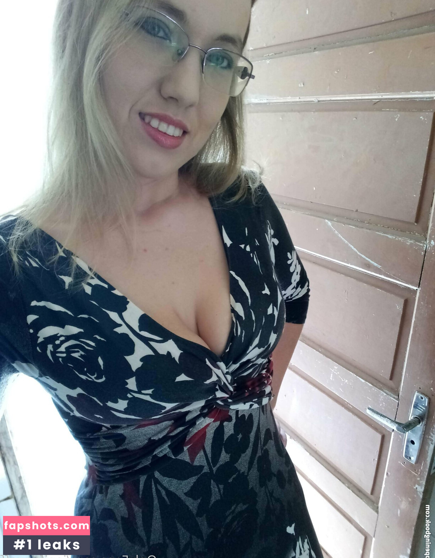 jenifershimada gallery photo #2