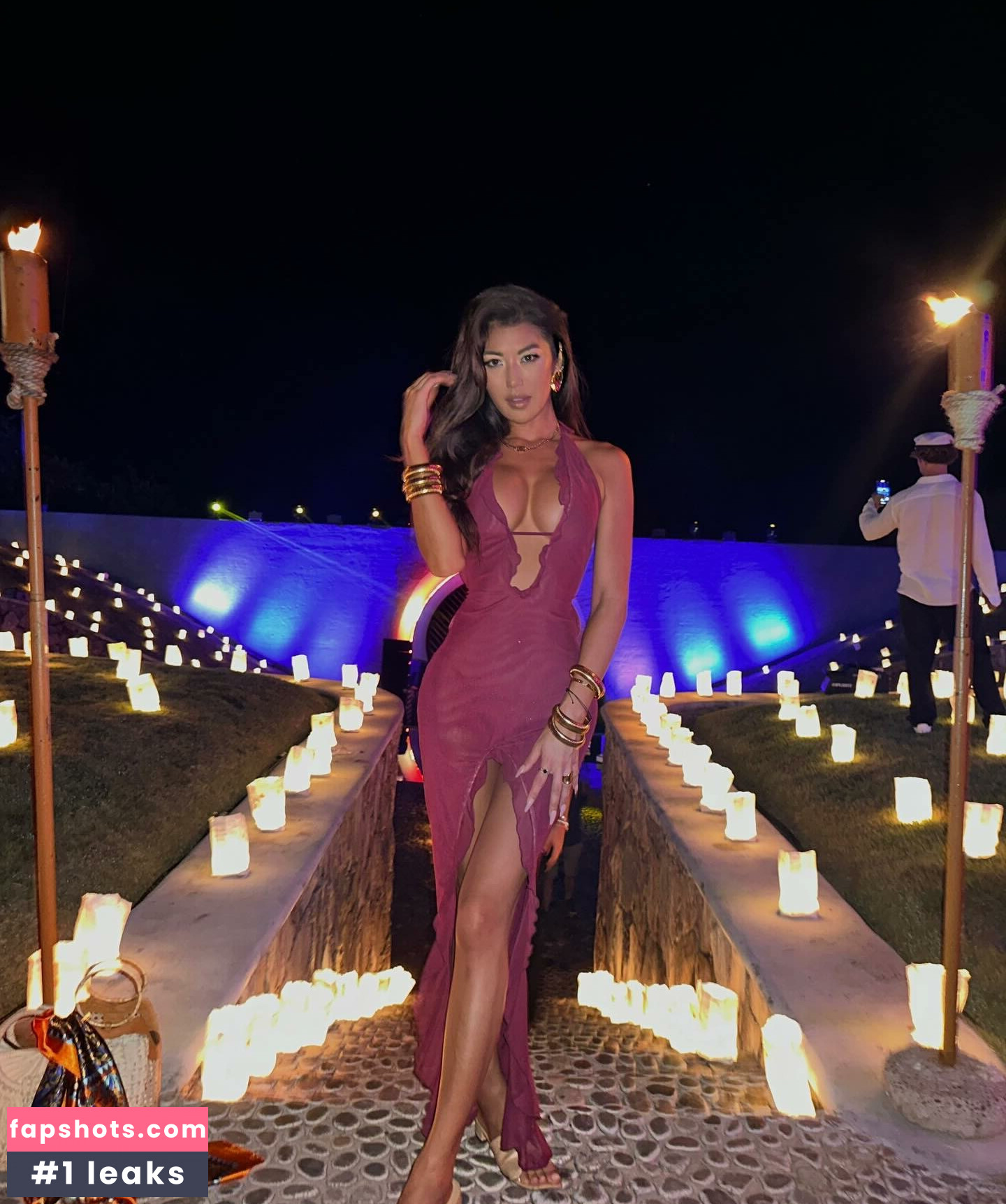 Jenn Lee gallery photo #29