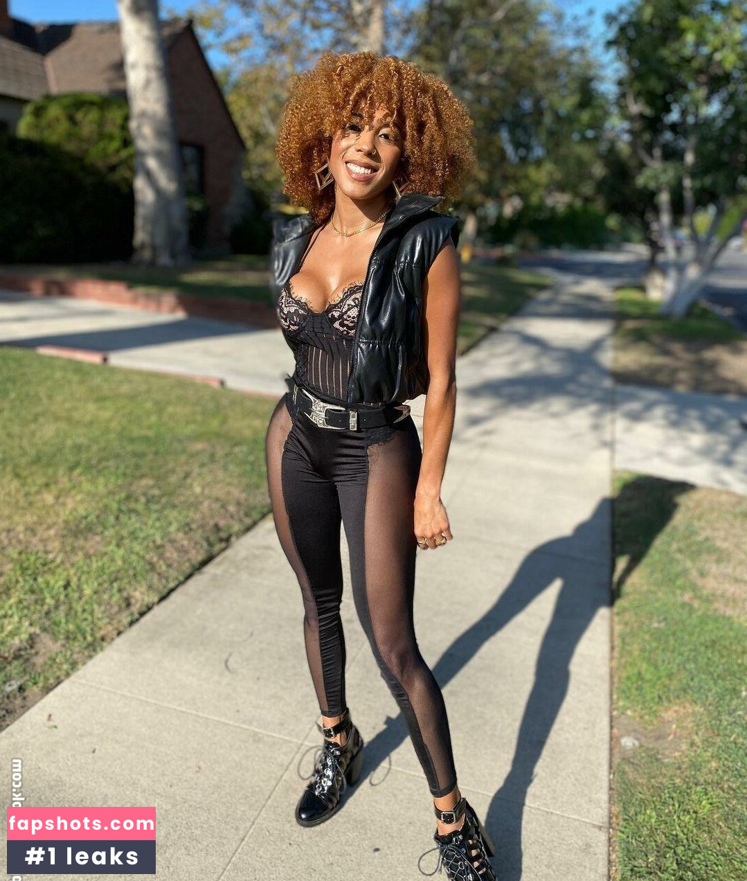 Jenn Morel gallery photo #27