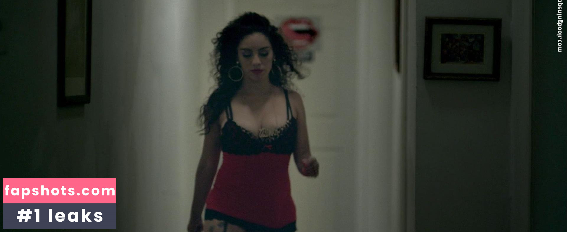 Jenn Pinto gallery photo #3