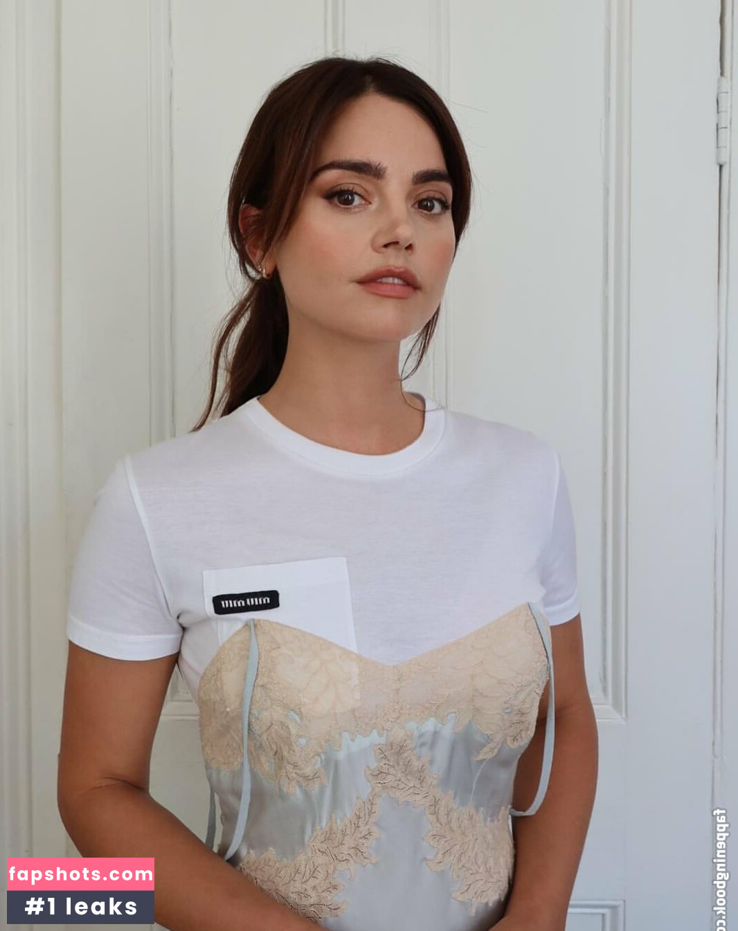 Jenna Coleman gallery photo #2