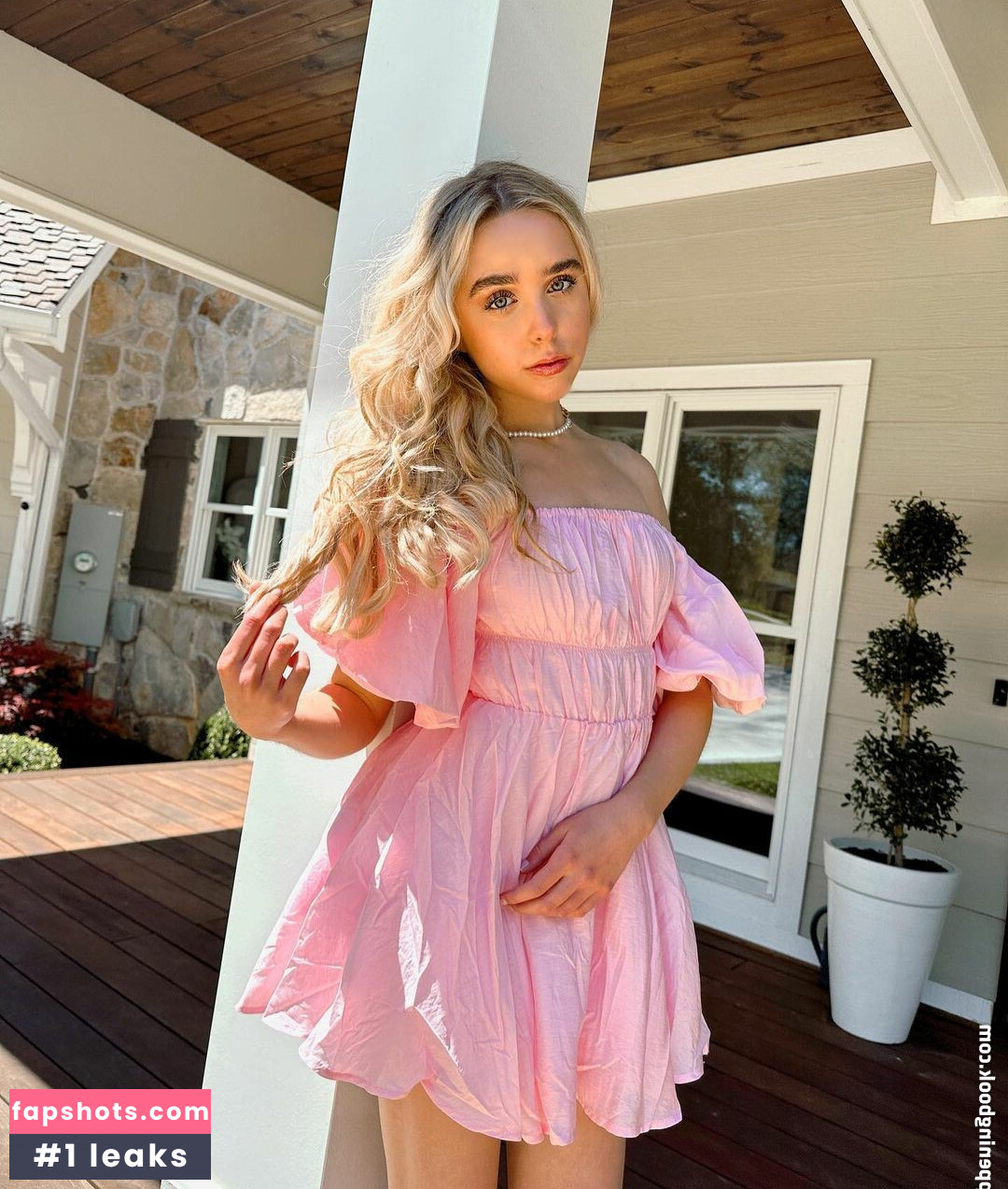 Jenna Davis gallery photo #13