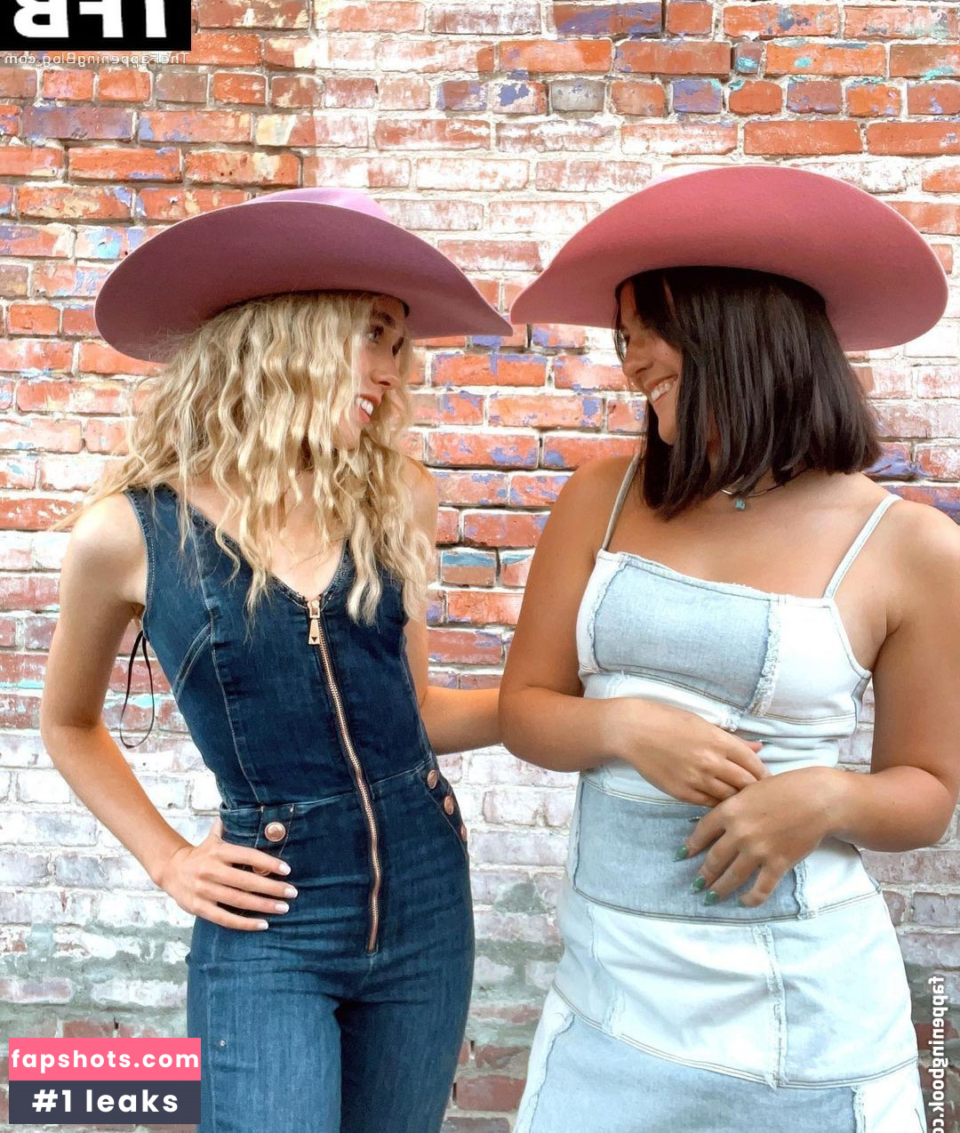 Jenna Davis gallery photo #50