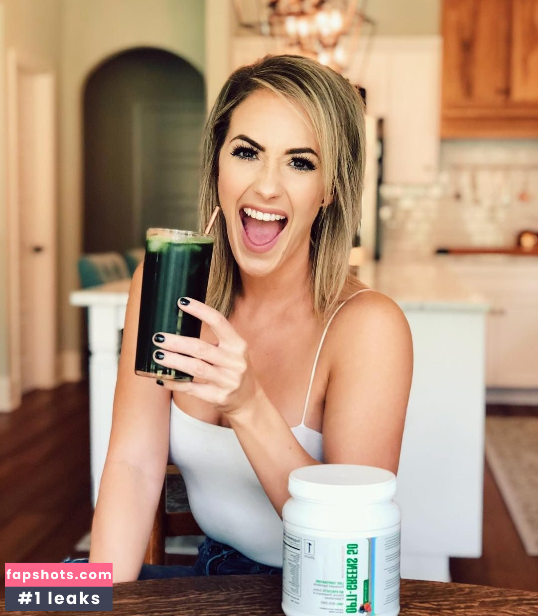 Jenna Fail gallery photo #53