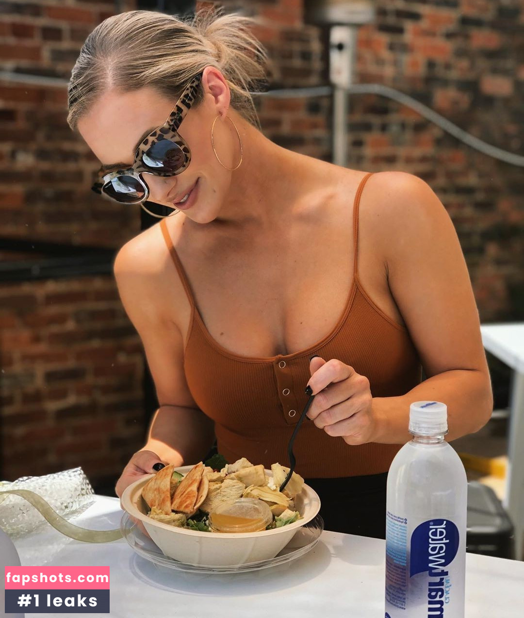 Jenna Fail gallery photo #77