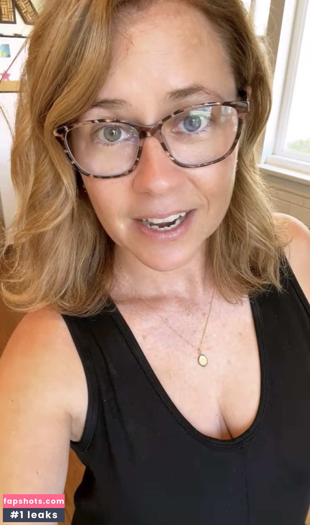 Jenna Fischer gallery photo #14