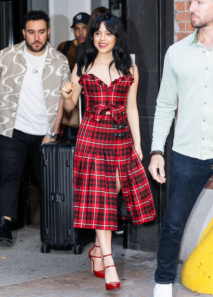 jenna-ortega-1 Nahé úniky fotek pouze od fanoušků #1122 - Fapshots