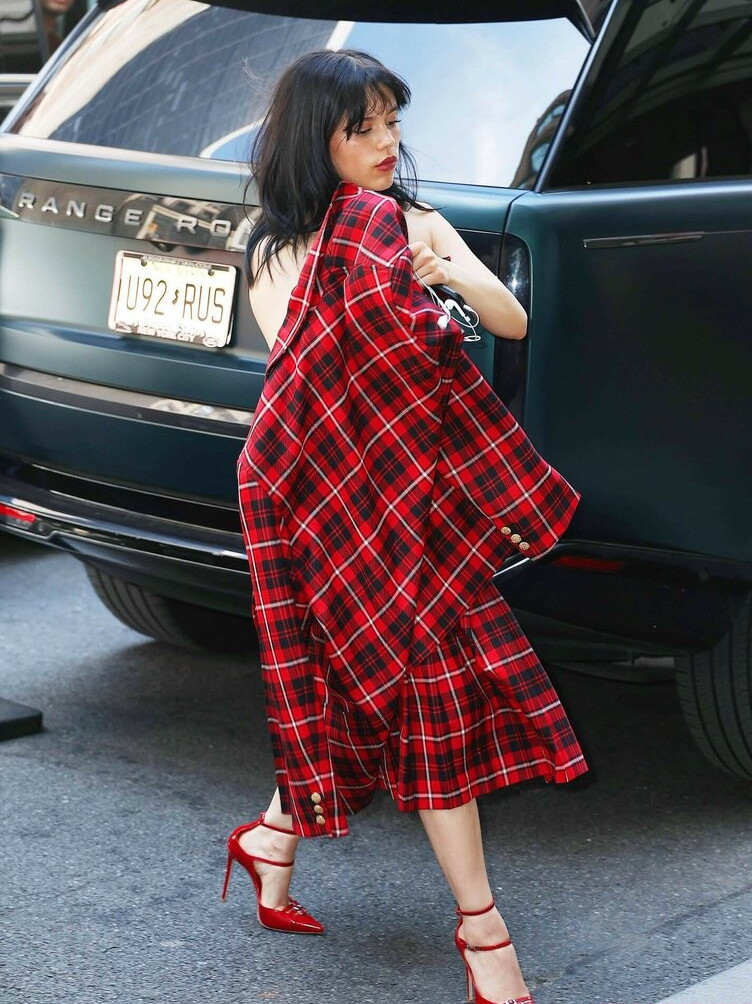 jenna-ortega-1 Nahé úniky fotek pouze od fanoušků #1142 - Fapshots