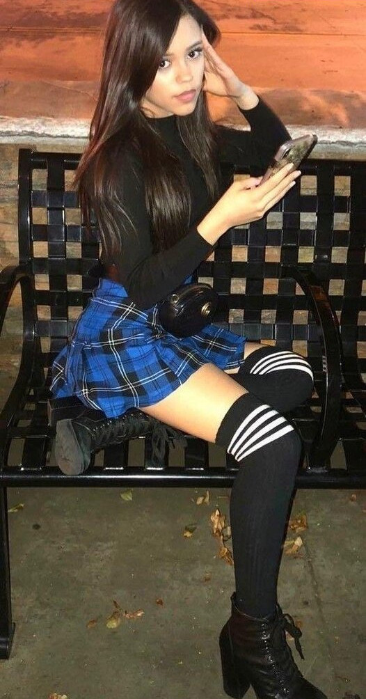 jenna-ortega-1 Nahé úniky fotek pouze od fanoušků #1163 - Fapshots