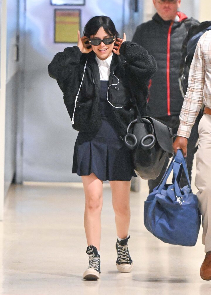 jenna-ortega-1 Nahé úniky fotek pouze od fanoušků #1189 - Fapshots