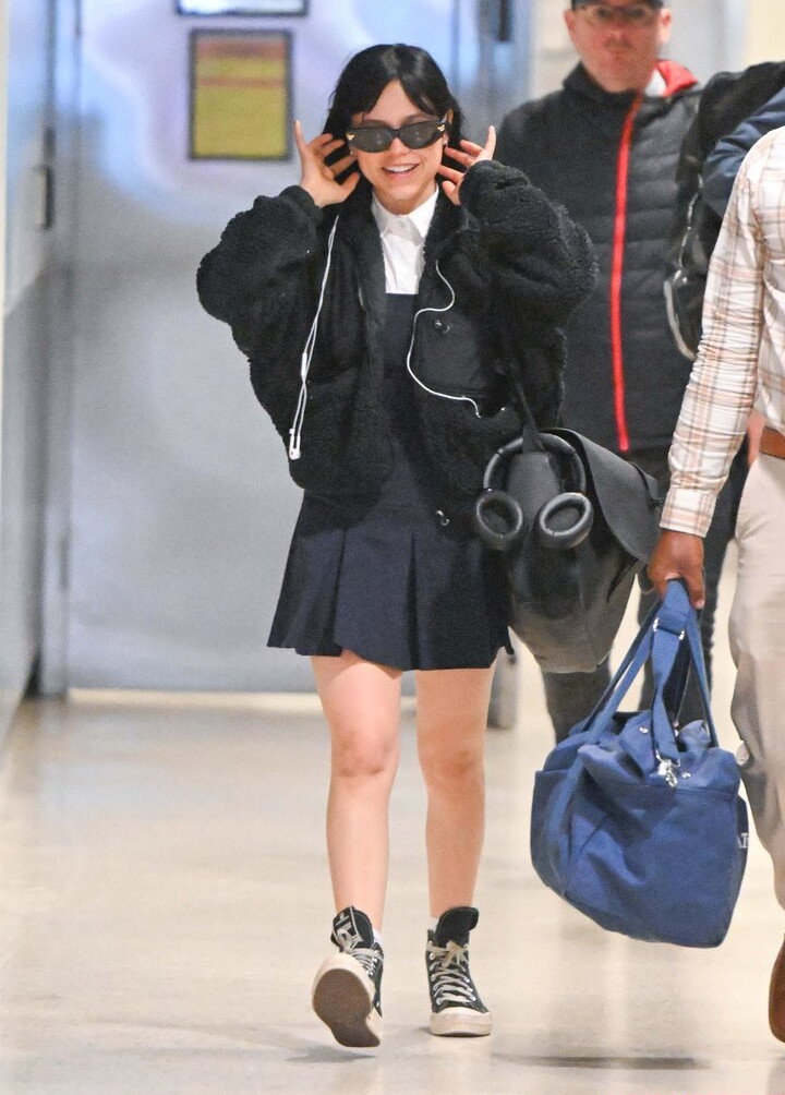 jenna-ortega-1 Nahé úniky fotek pouze od fanoušků #1190 - Fapshots