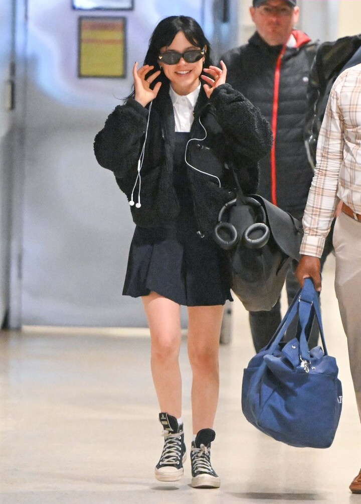 jenna-ortega-1 Nahé úniky fotek pouze od fanoušků #1191 - Fapshots