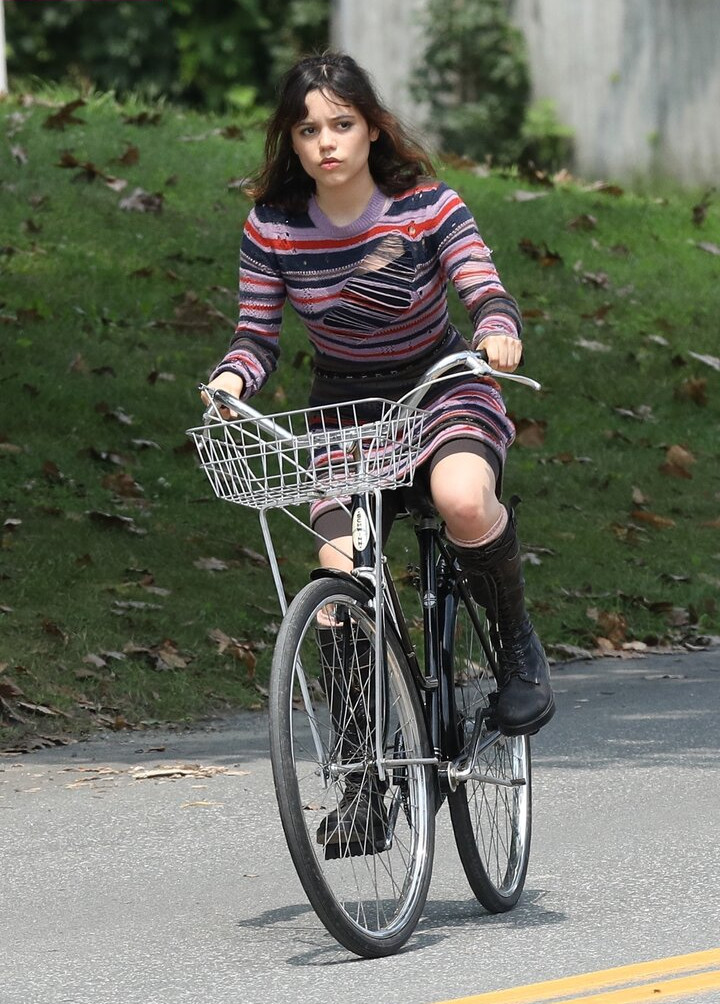 jenna-ortega-1 Nahé úniky fotek pouze od fanoušků #1308 - Fapshots