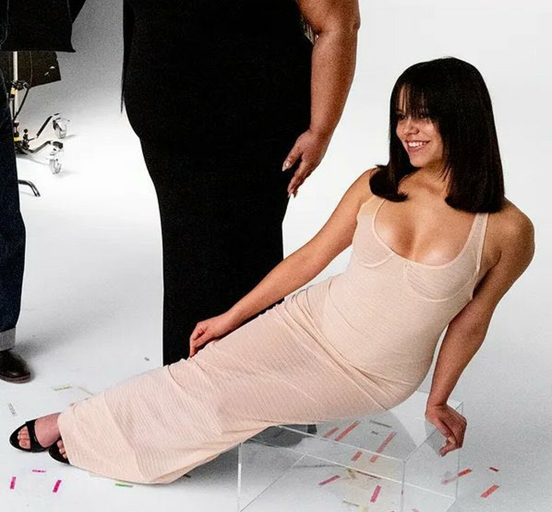 jenna-ortega-1 Nahé úniky fotek pouze od fanoušků #1448 - Fapshots