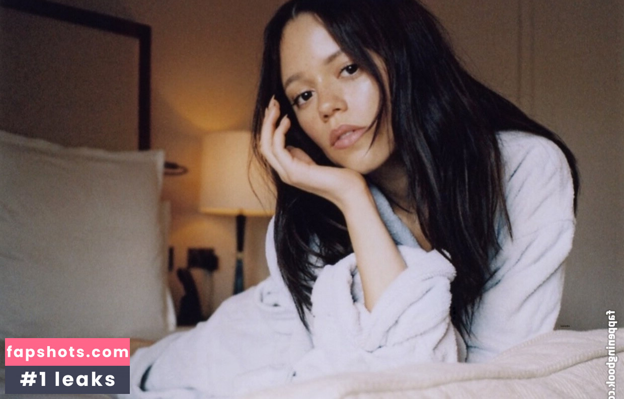 Jenna Ortega gallery photo #167