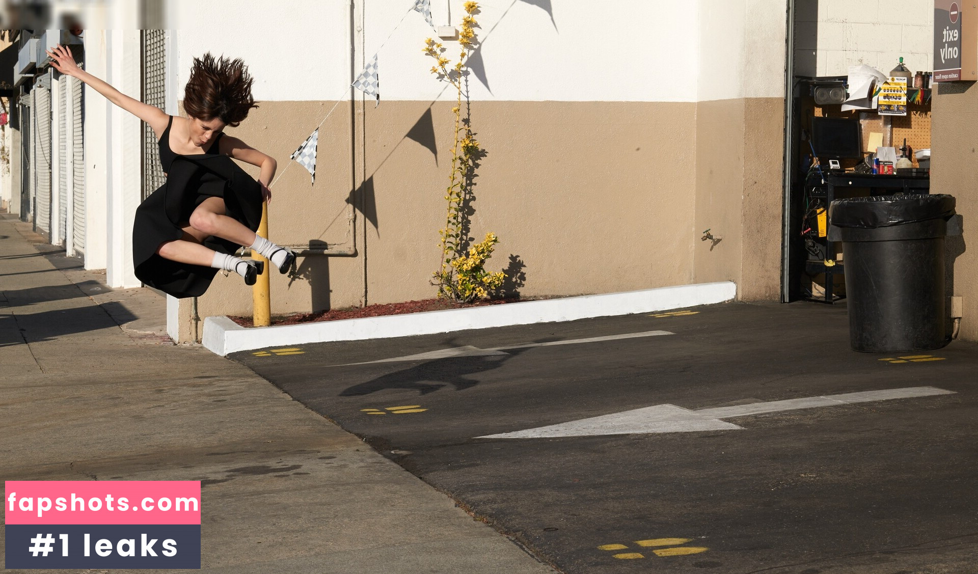 Jenna Ortega gallery photo #456