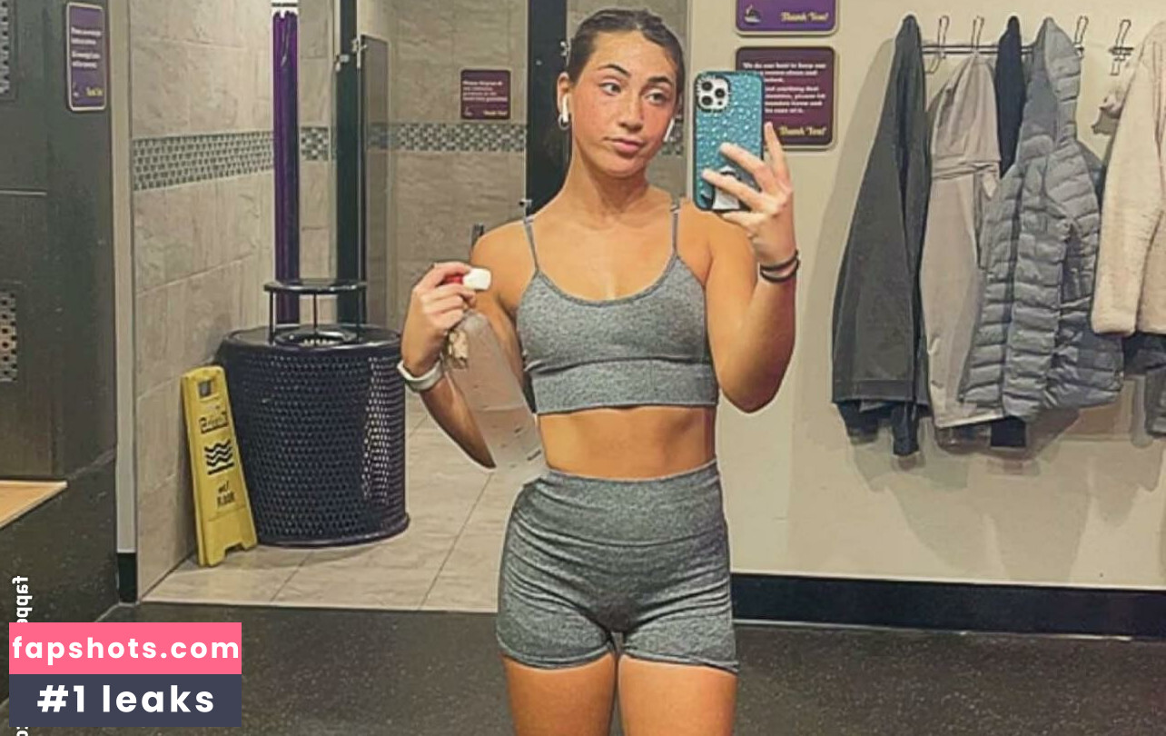 Jenna Sinatra gallery photo #46