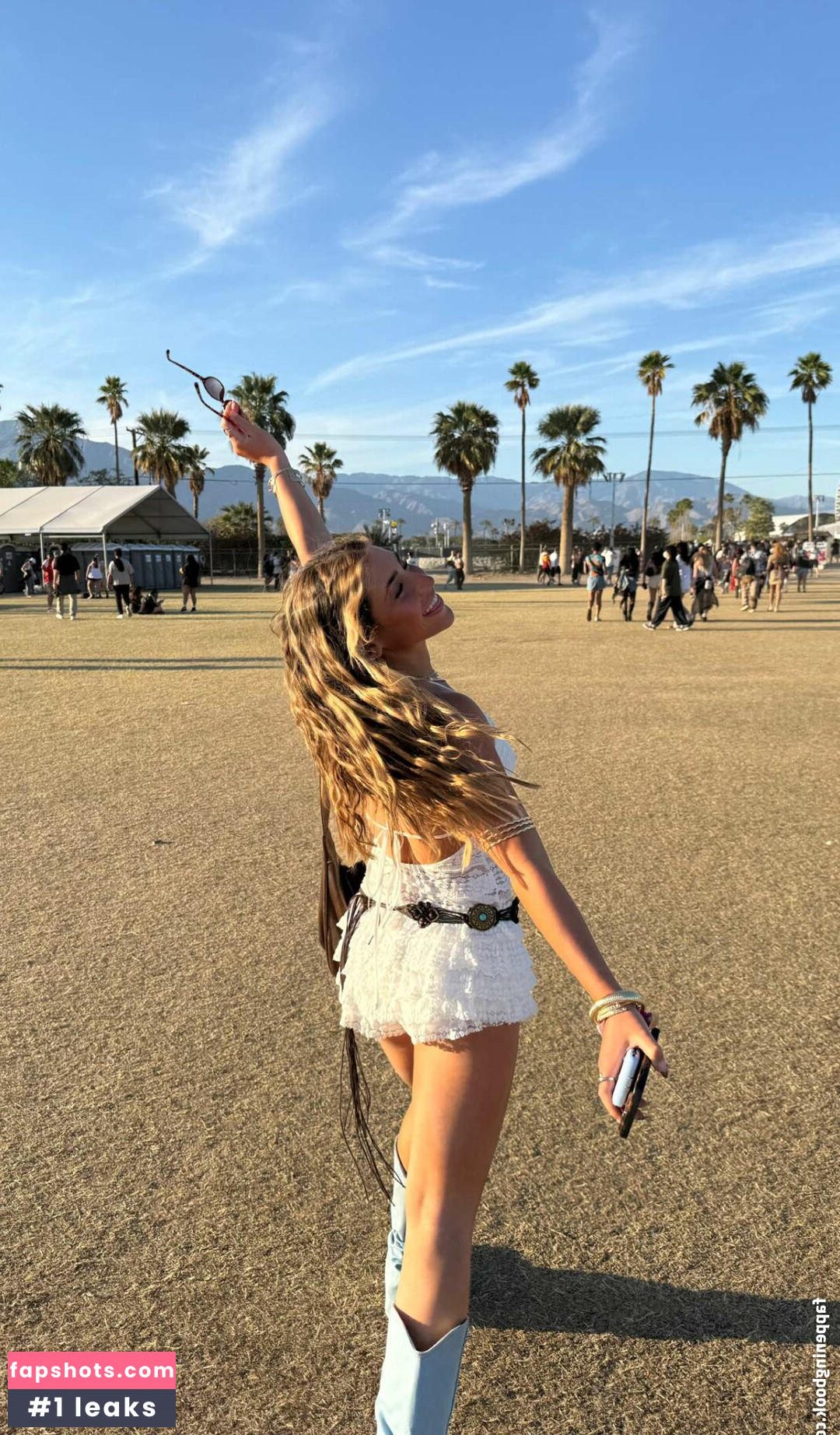 Jenna Sinatra gallery photo #6