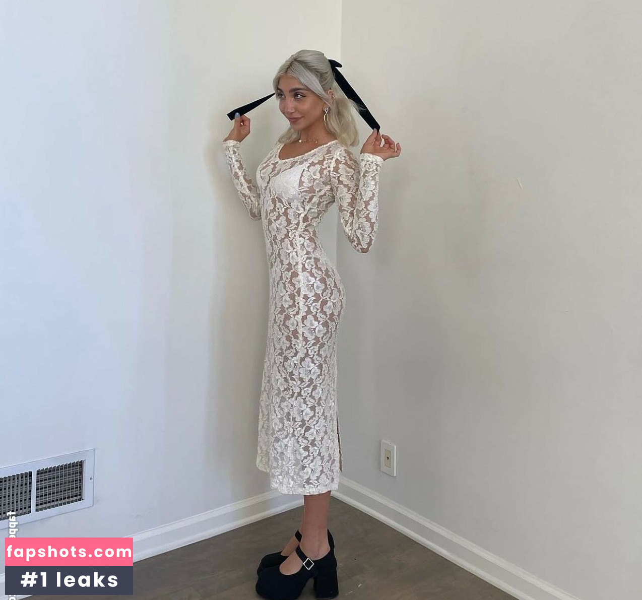 Jennessa Rose Nude Leaks OnlyFans Photos #4 - LeakJerk